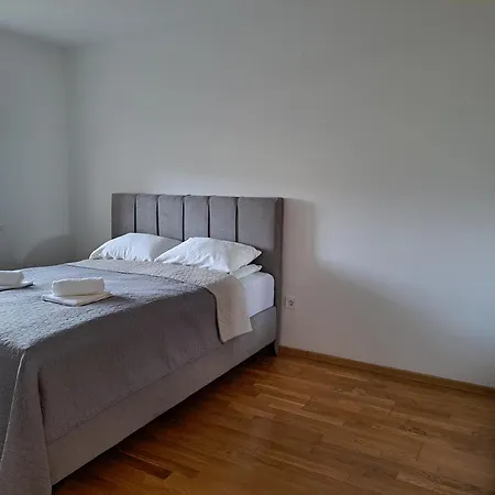 Apartman Usce 아파트