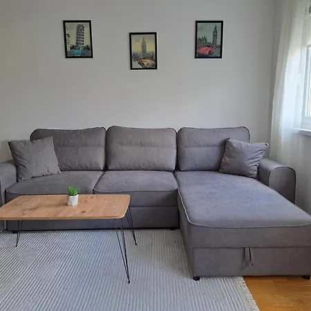 Apartman Usce 아파트